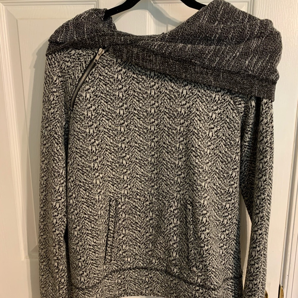 Forever 21 Contemporary Patterned Sweater